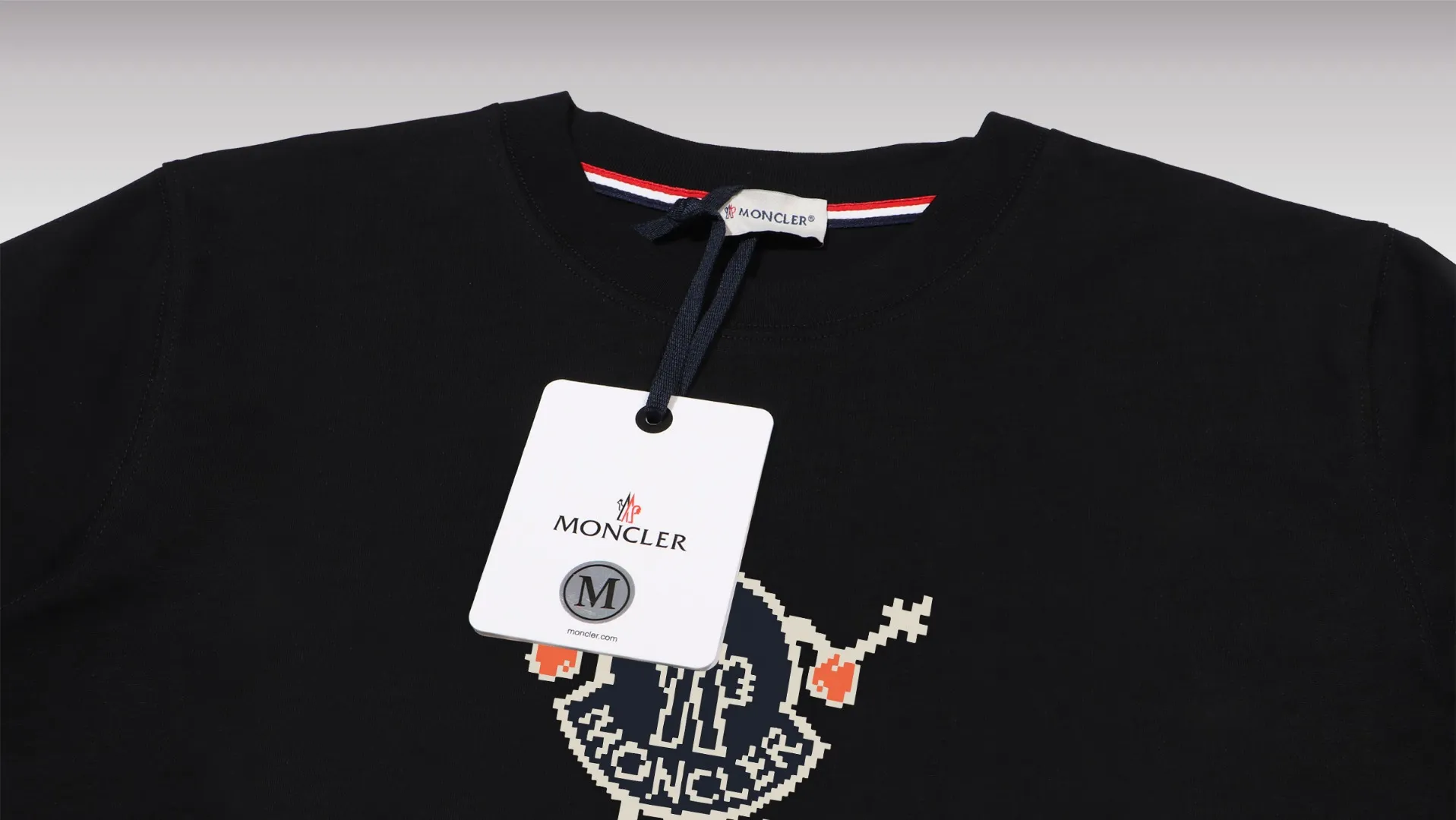 《Moncler~ 》2024New Arrival Quality T , Versatile Quality ！ ‼ 32 250G ‼ ， ， ， ， T 🤪 Sizes：S-M-L-XL-2XL ：Black，White， Same Style